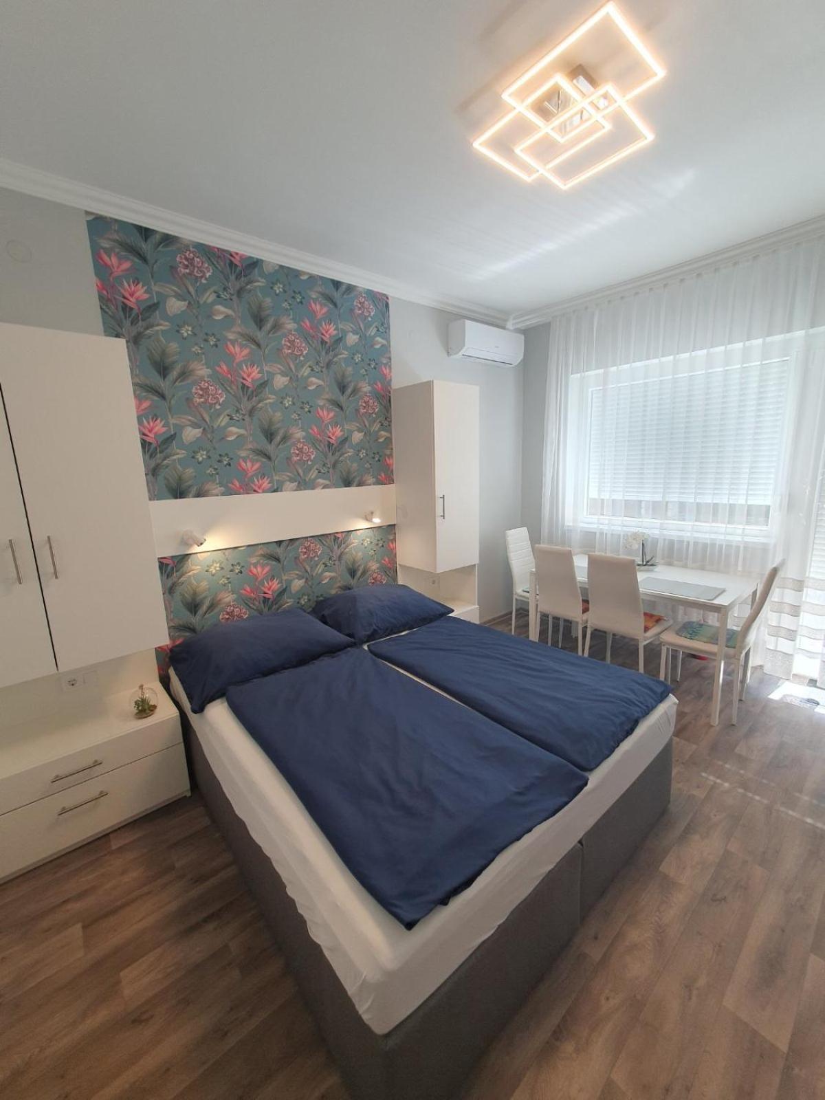 Lara Apartments Siofok Exterior photo